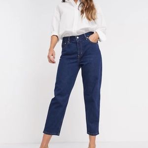 Levi’s Loose Tapered Crop jeans